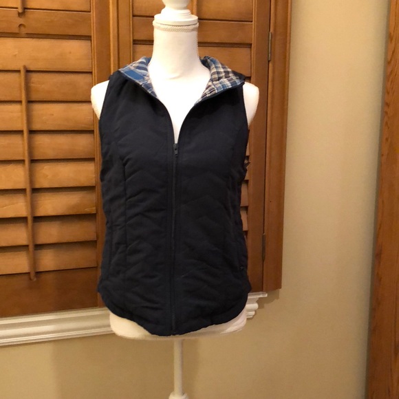 Supplies by Union Bay Jackets & Blazers - NWT Supplies by Union Bay Navy Quilted Vest size M